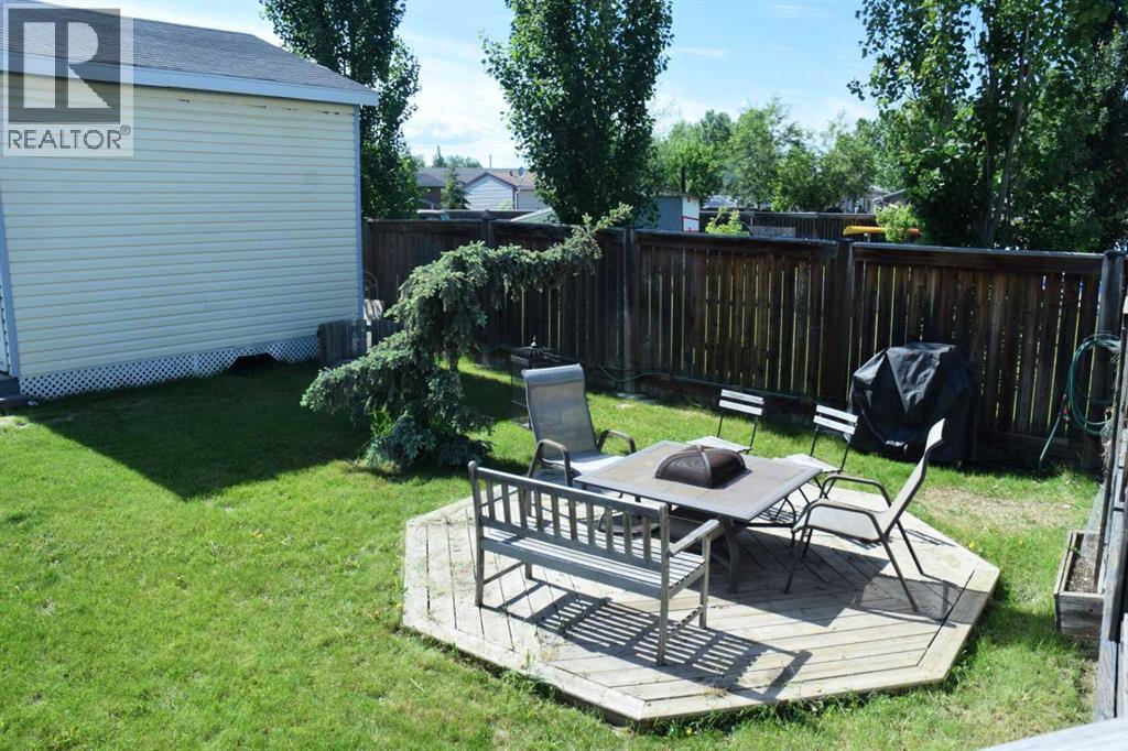 188 Grenoble Crescent - 25