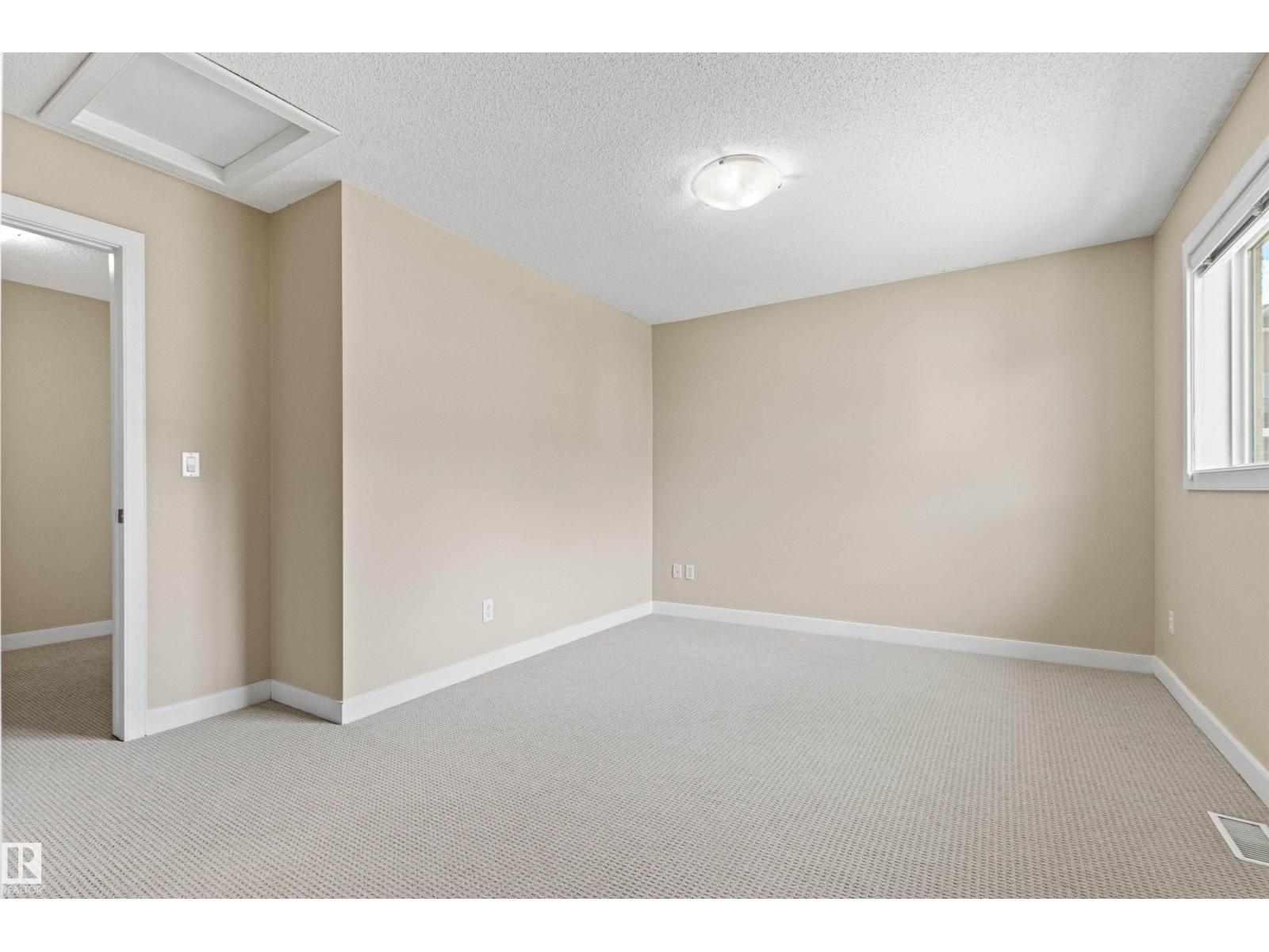 #39 13825 155 AV NW - 57