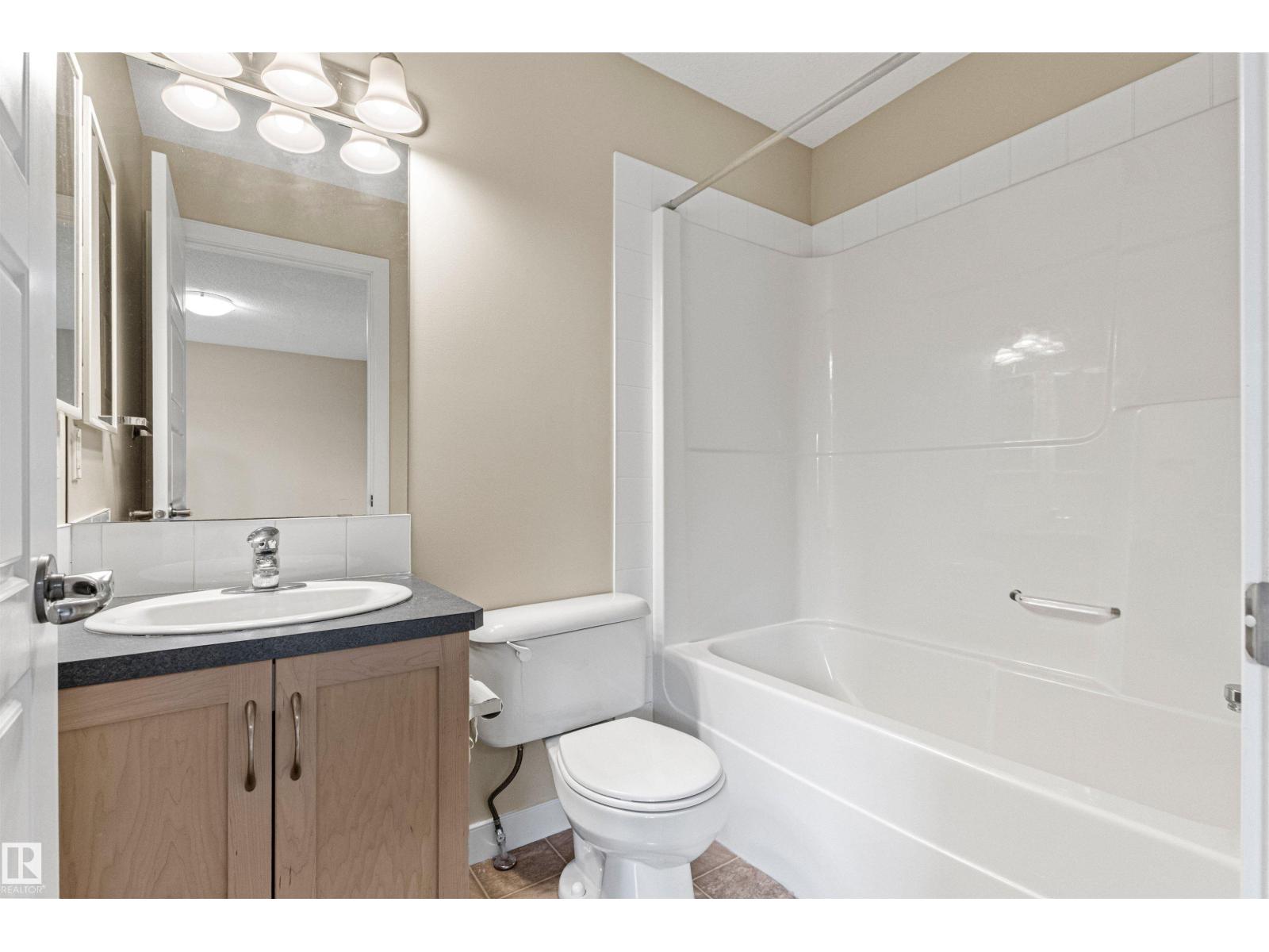 #39 13825 155 AV NW - 63