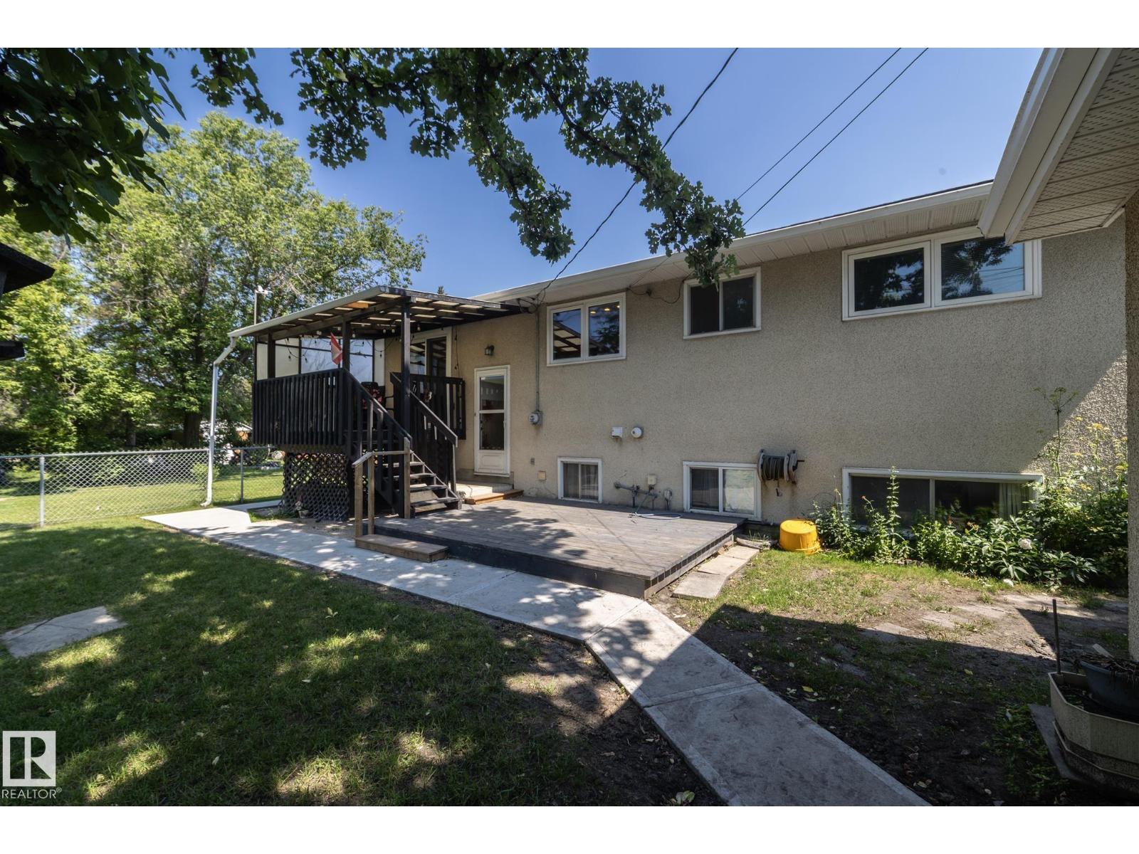 4302 53 ST - 34