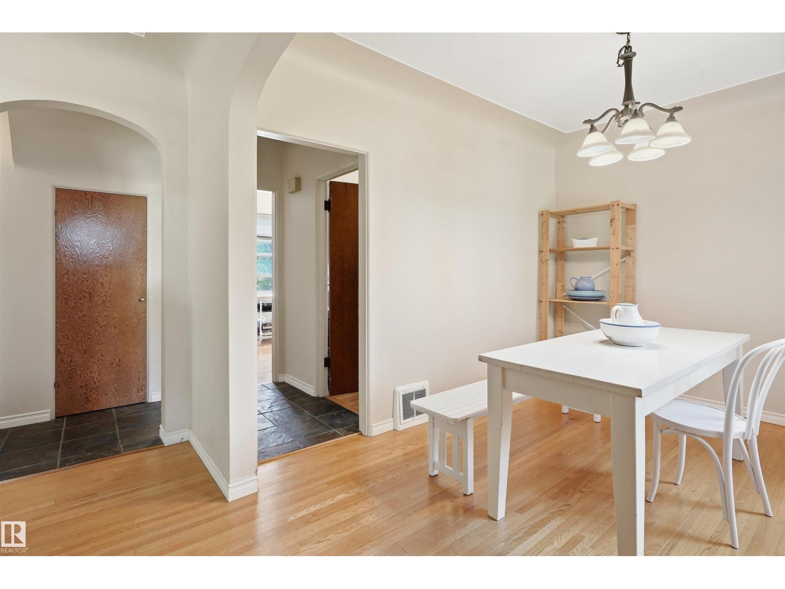 11334 104 ST NW - 5