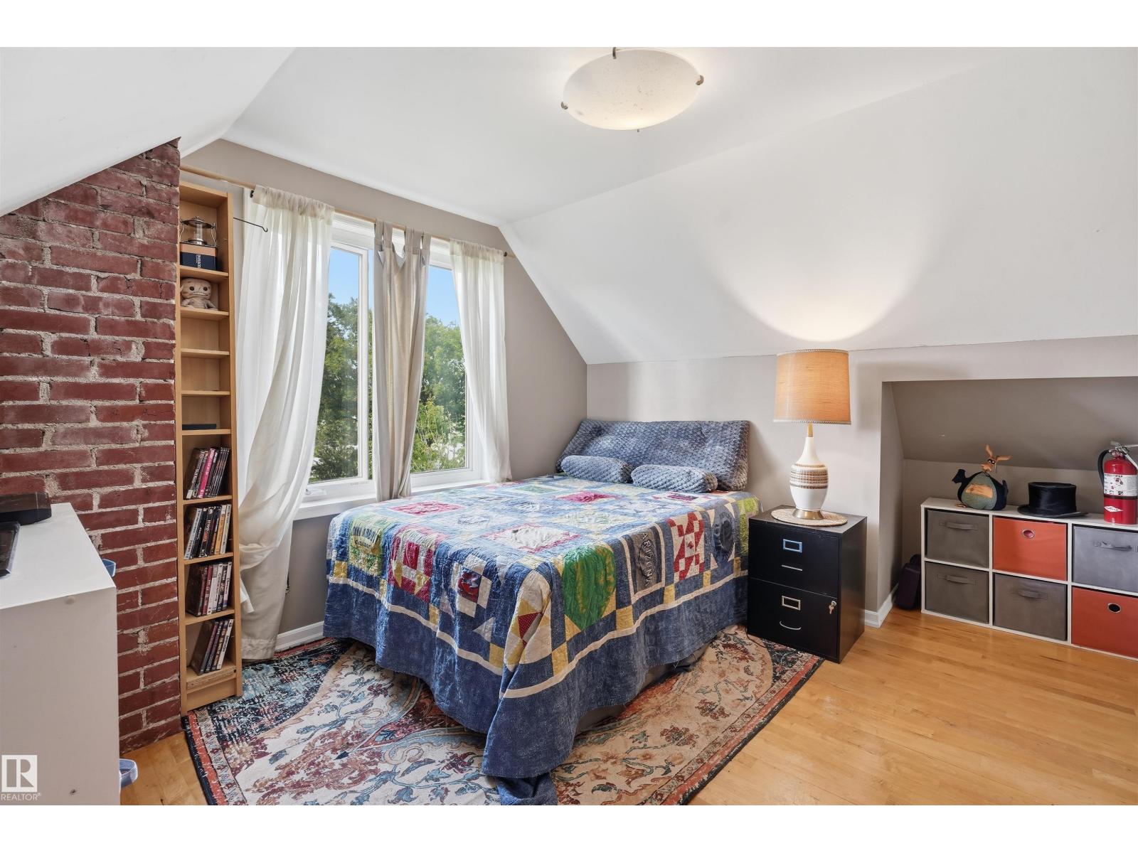 11334 104 ST NW - 19