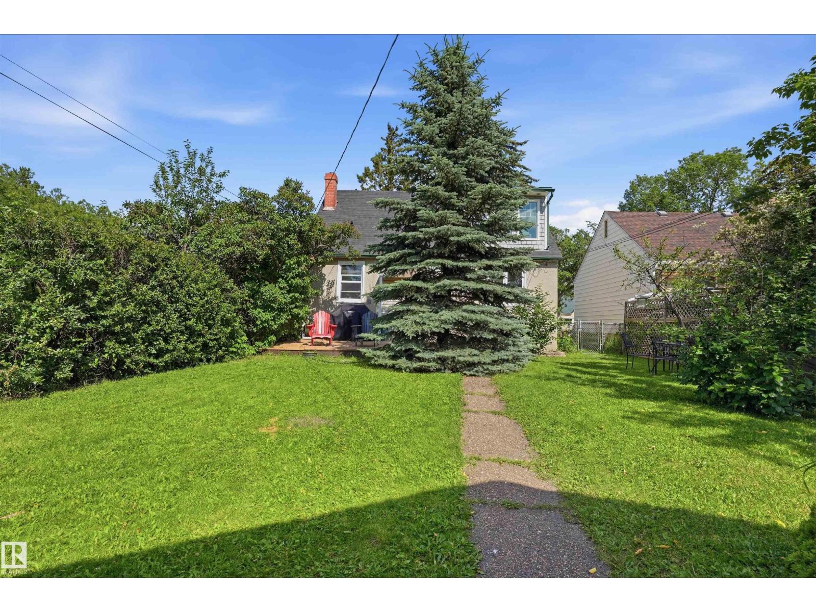 11334 104 ST NW - 25