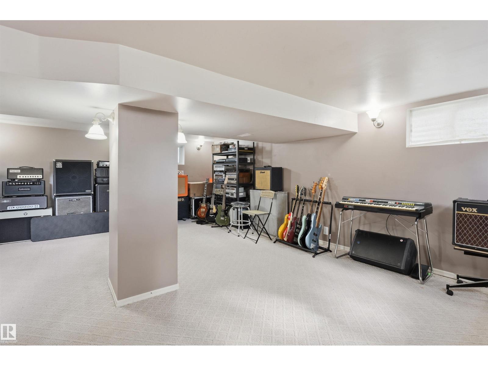11334 104 ST NW - 20