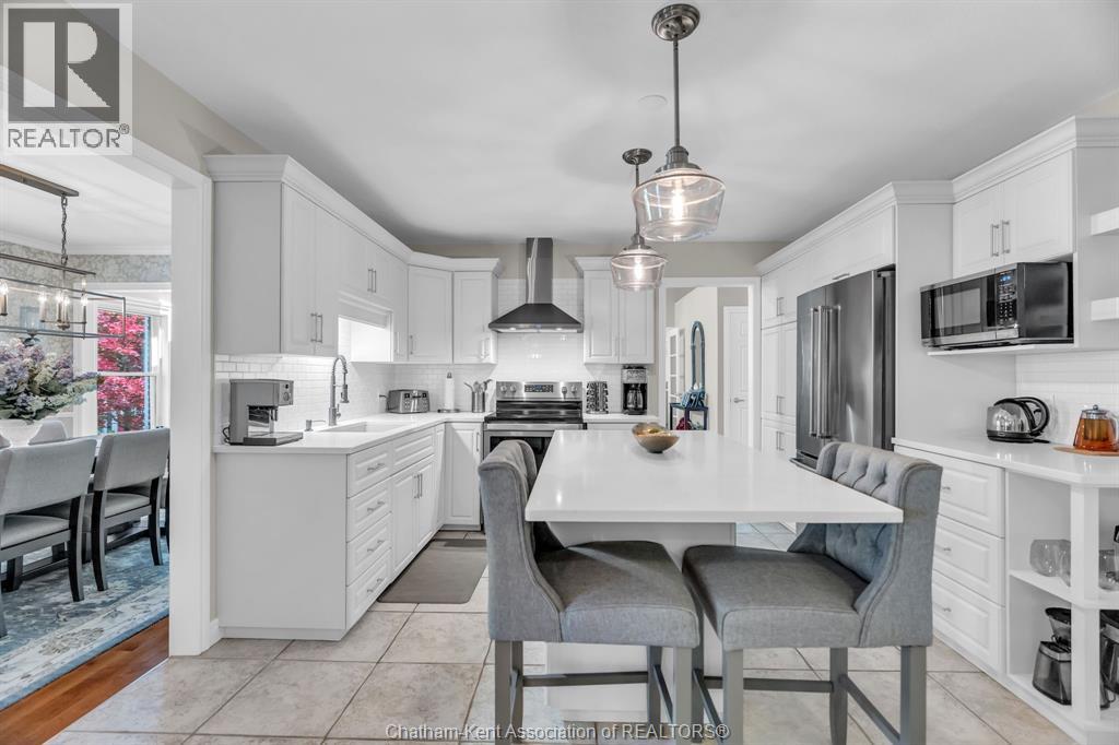 8 CHRISTINA PLACE - 19