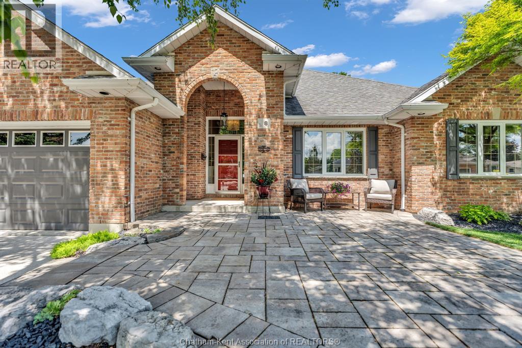 8 CHRISTINA PLACE - 2