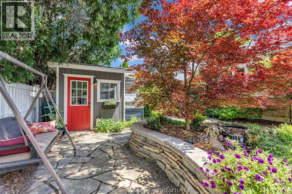 8 CHRISTINA PLACE - 45