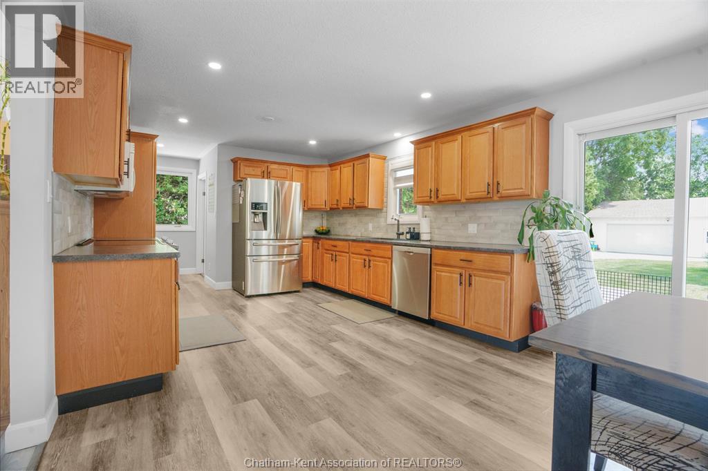 7138 Benoit DRIVE - 13