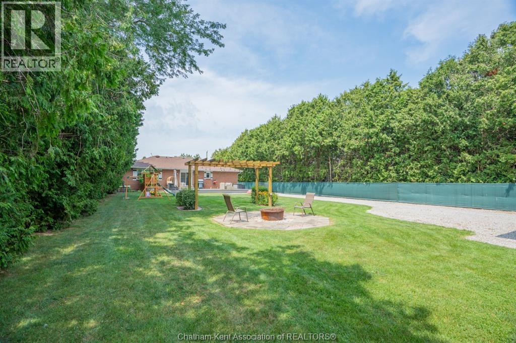 7138 Benoit DRIVE - 41