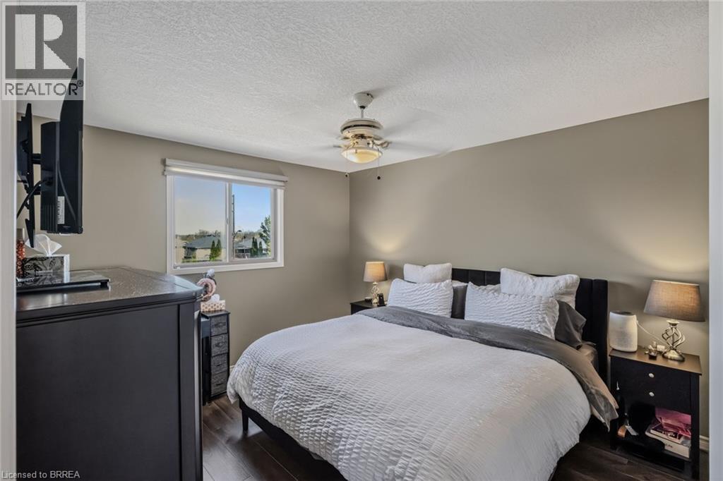 5 RICHTER Street - 12