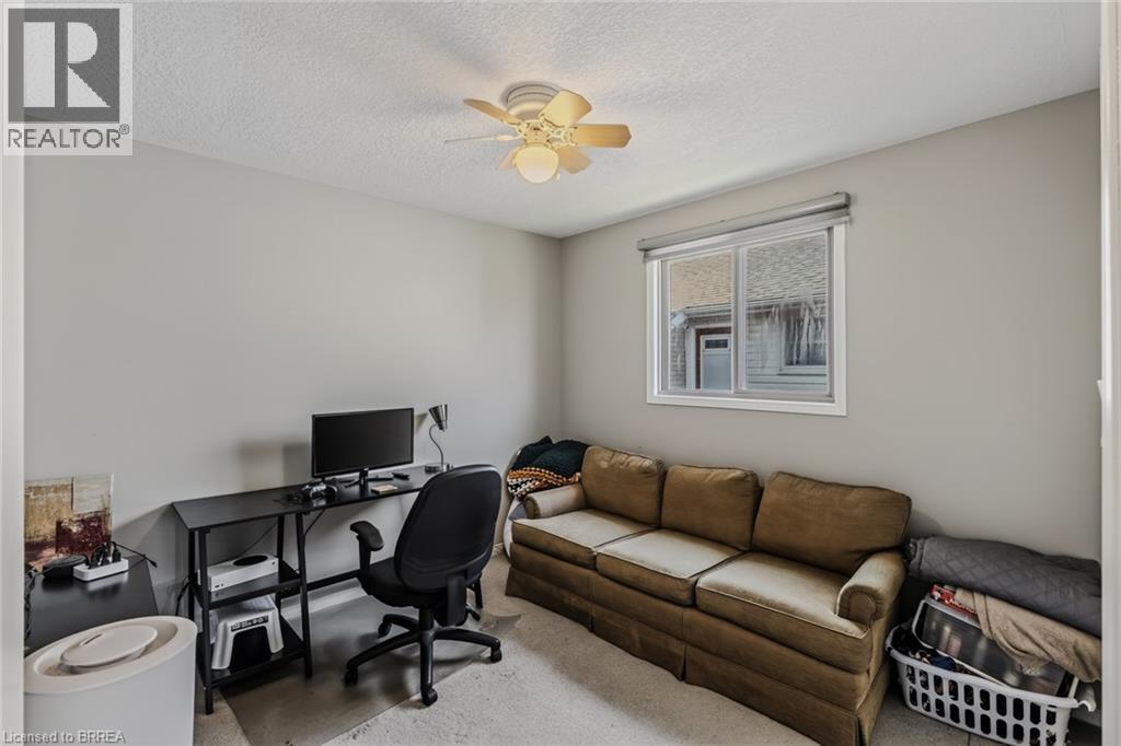 5 RICHTER Street - 16