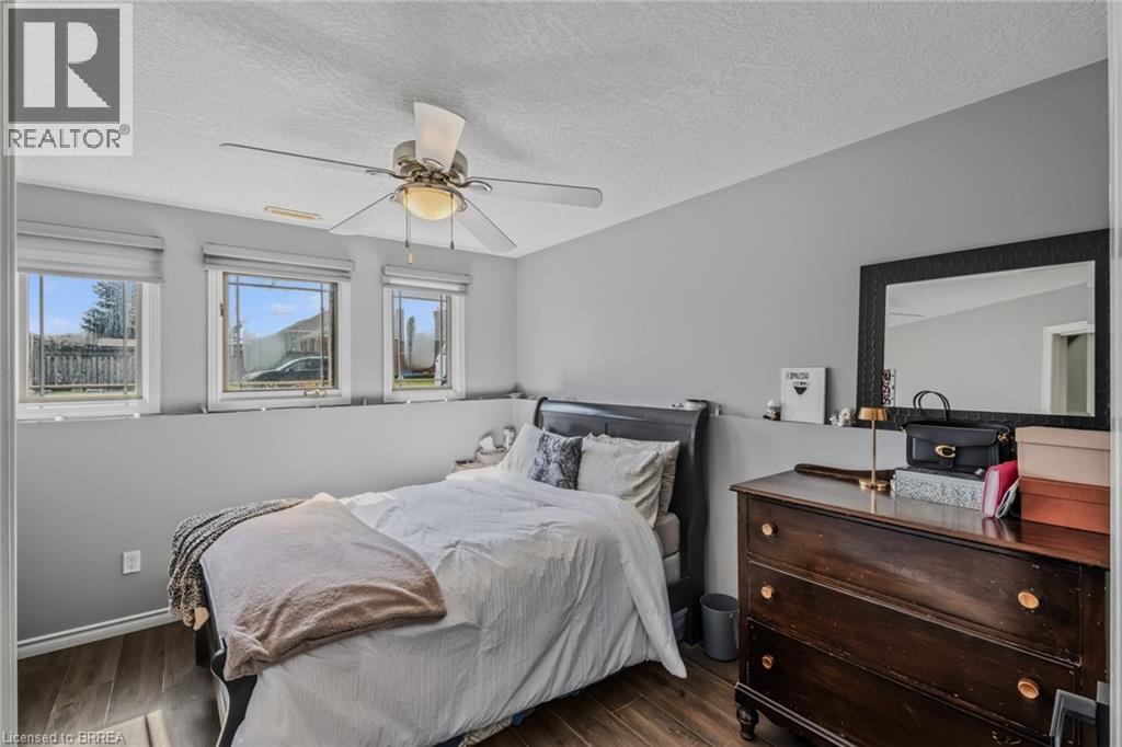 5 RICHTER Street - 19