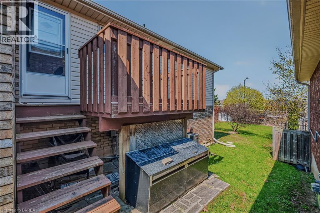 5 RICHTER Street - 27