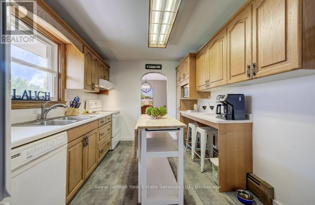 124 BATTERY STREET - 11