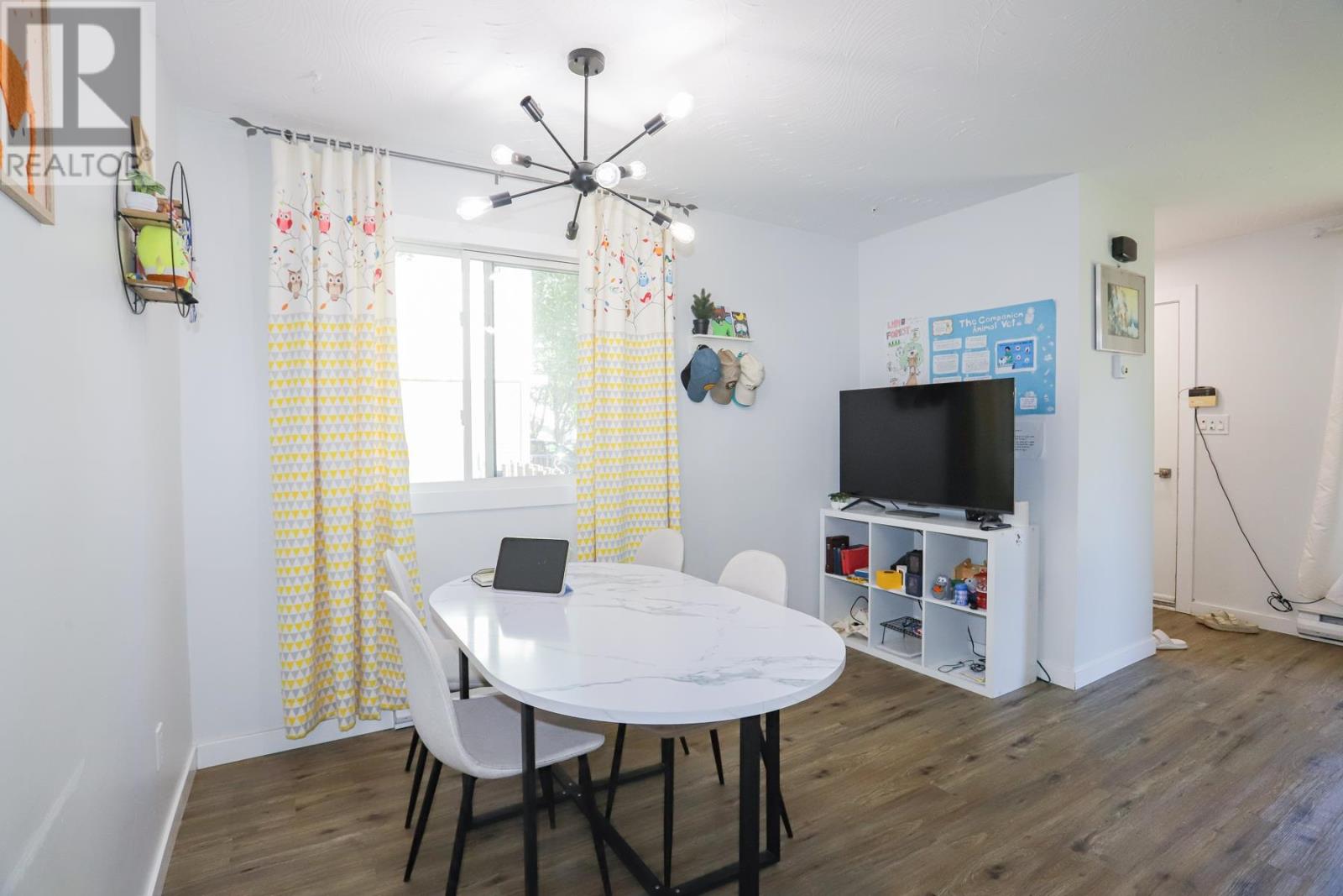 155 Sutton PL - 10