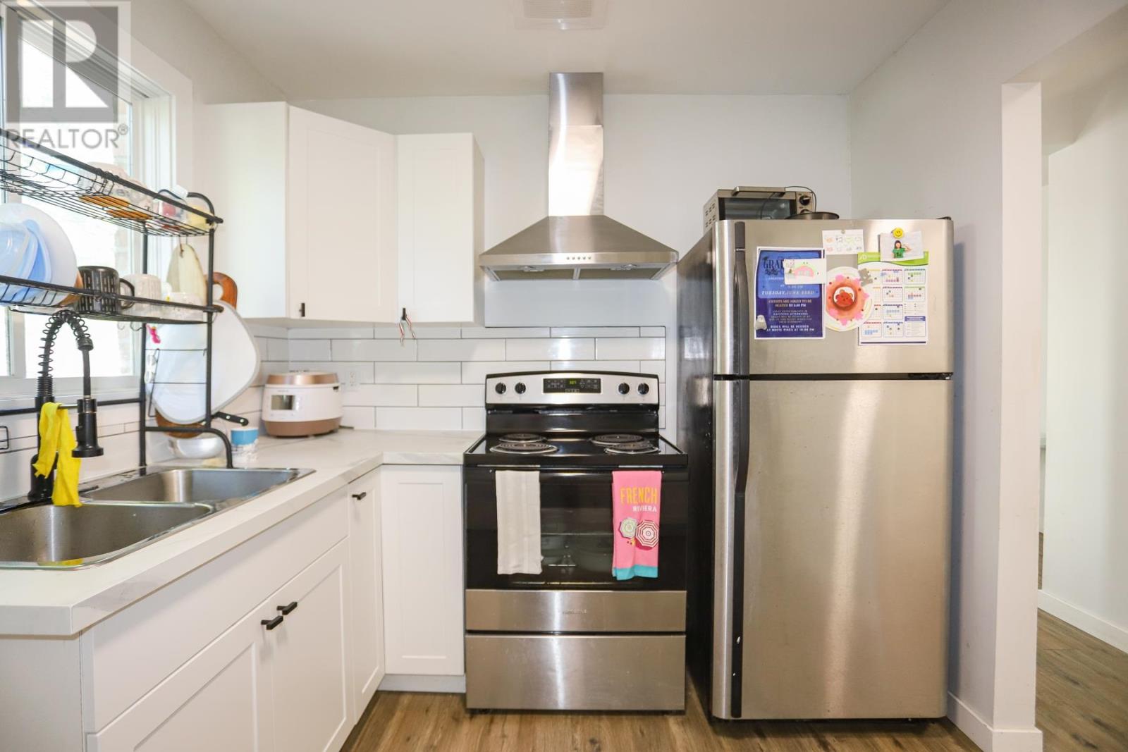 155 Sutton PL - 12