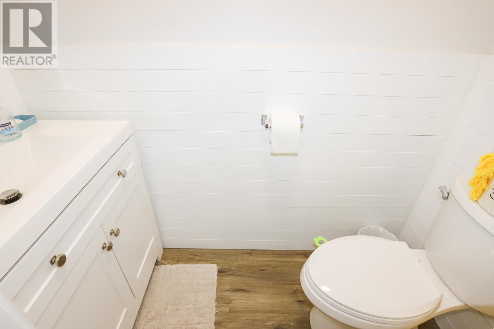 155 Sutton PL - 28