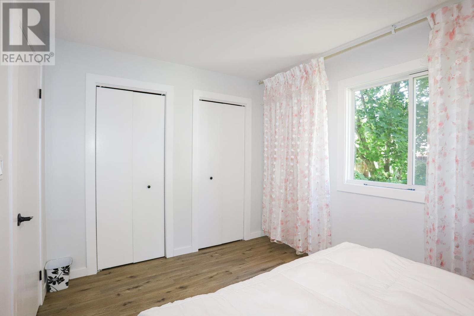 155 Sutton PL - 23
