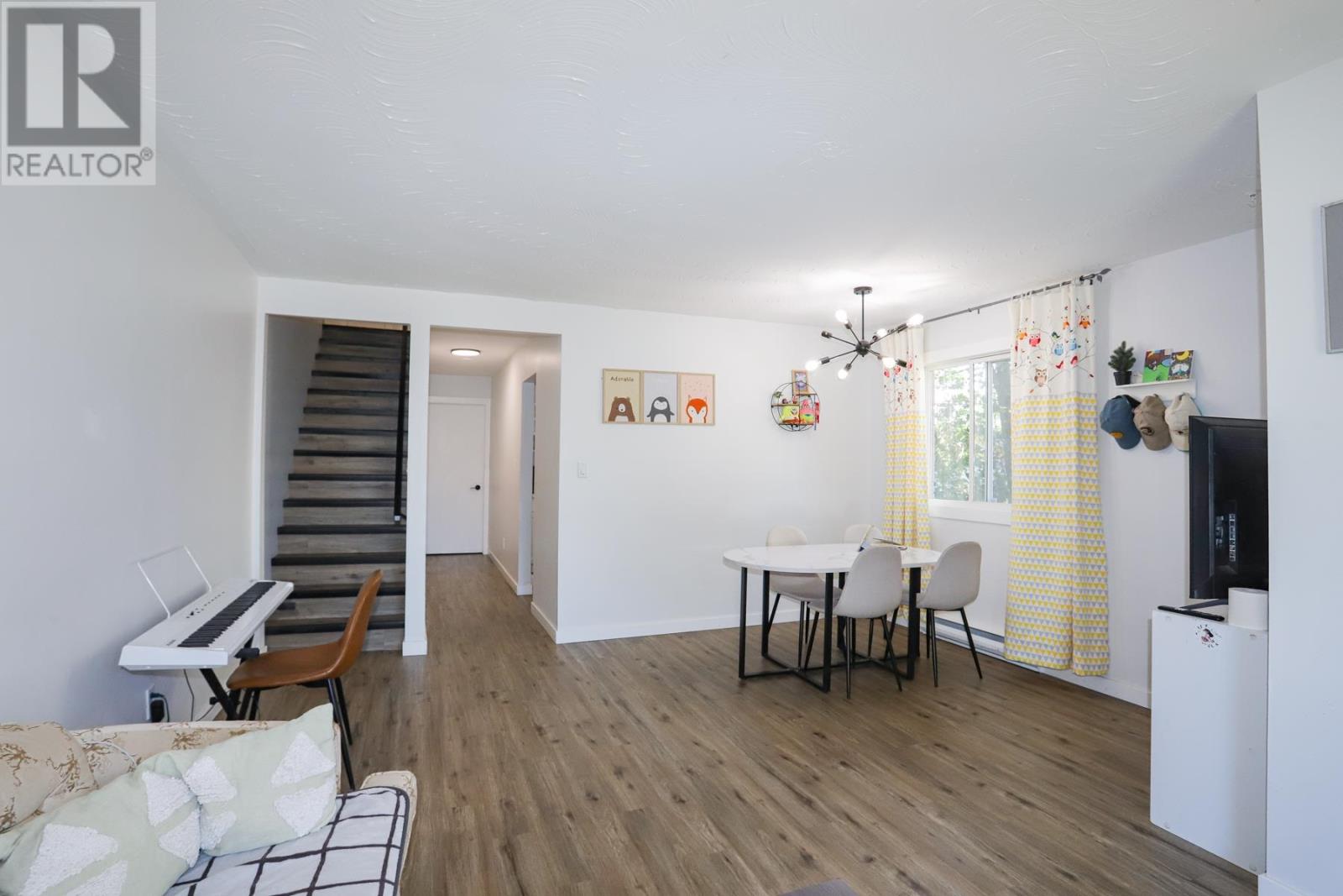 155 Sutton PL - 19