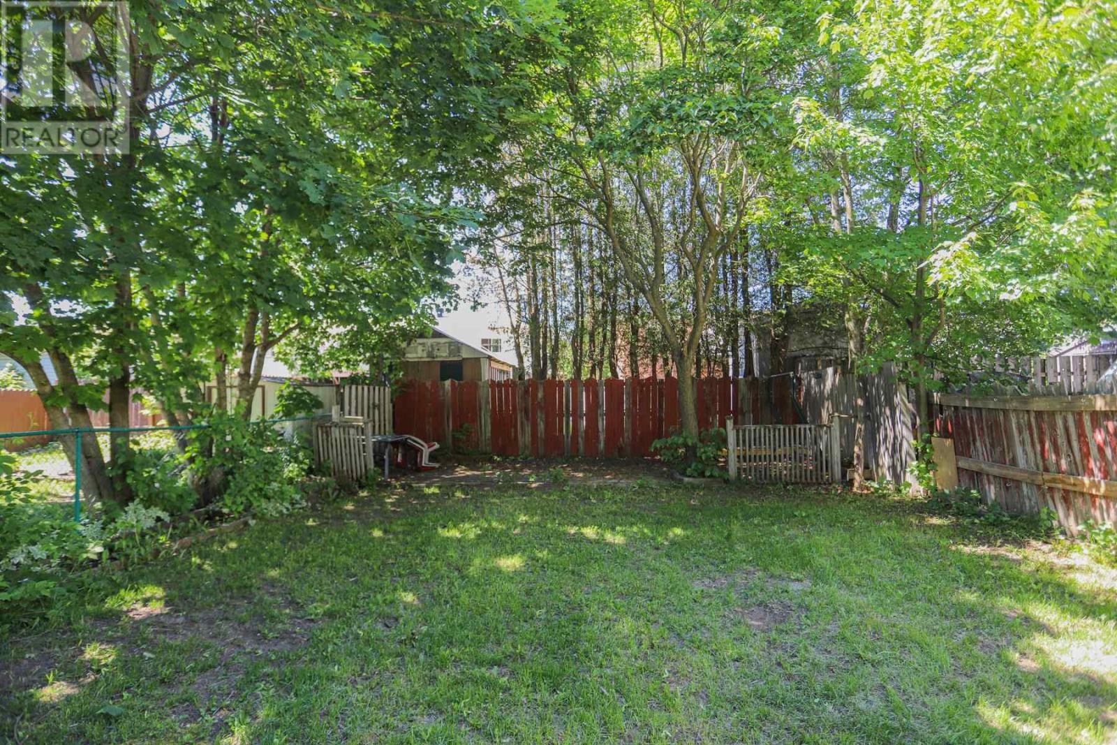 155 Sutton PL - 36
