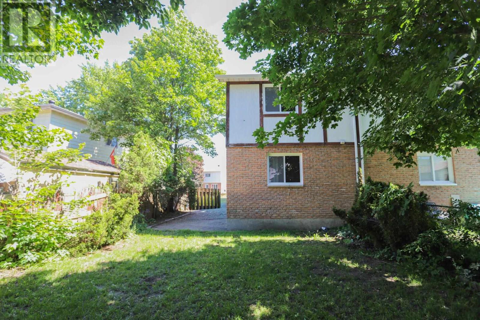 155 Sutton PL - 39