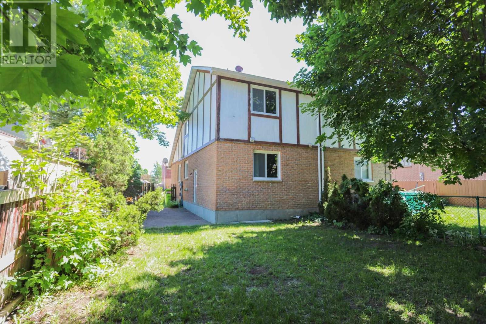 155 Sutton PL - 40