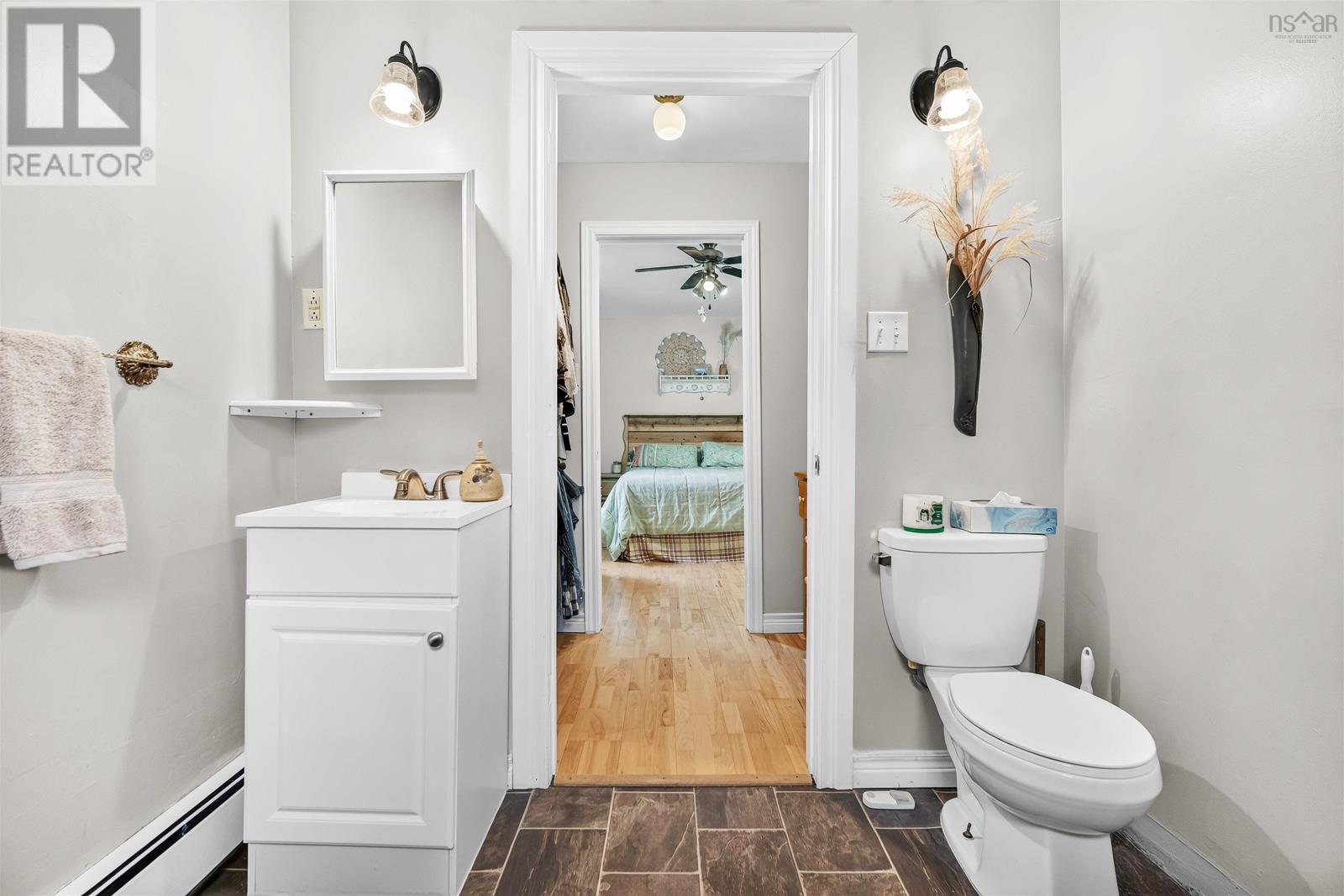 24 All Hallows Road - 31