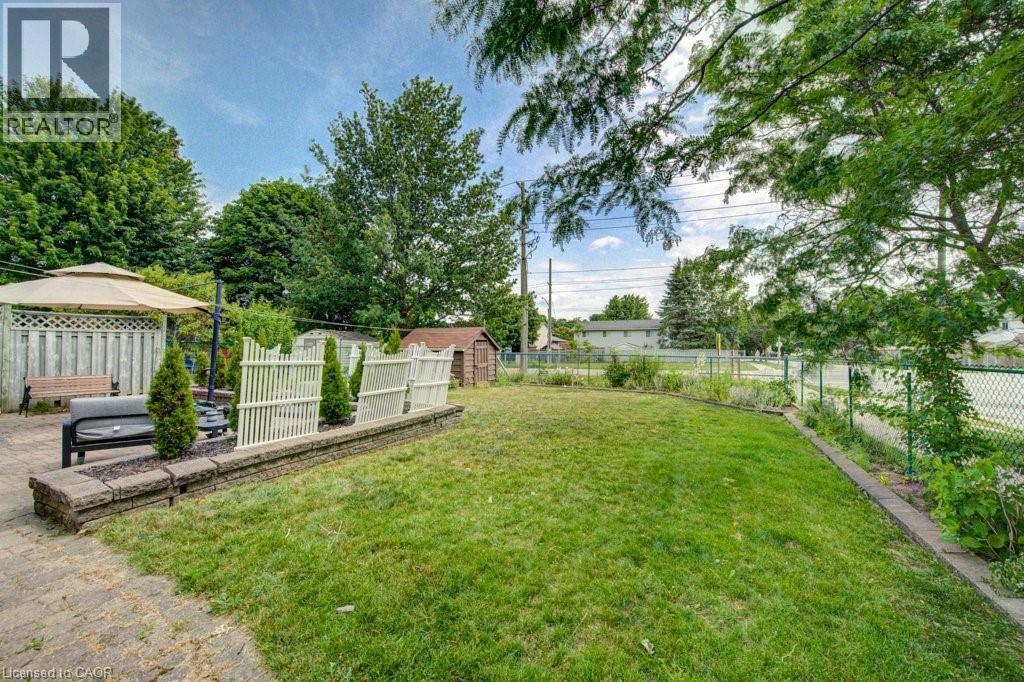 330 LAKE LOUISE Boulevard - Image 43