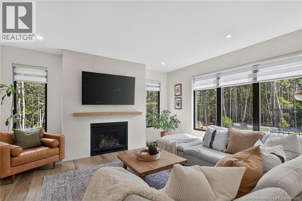 71 Isabelle Avenue - Image 12