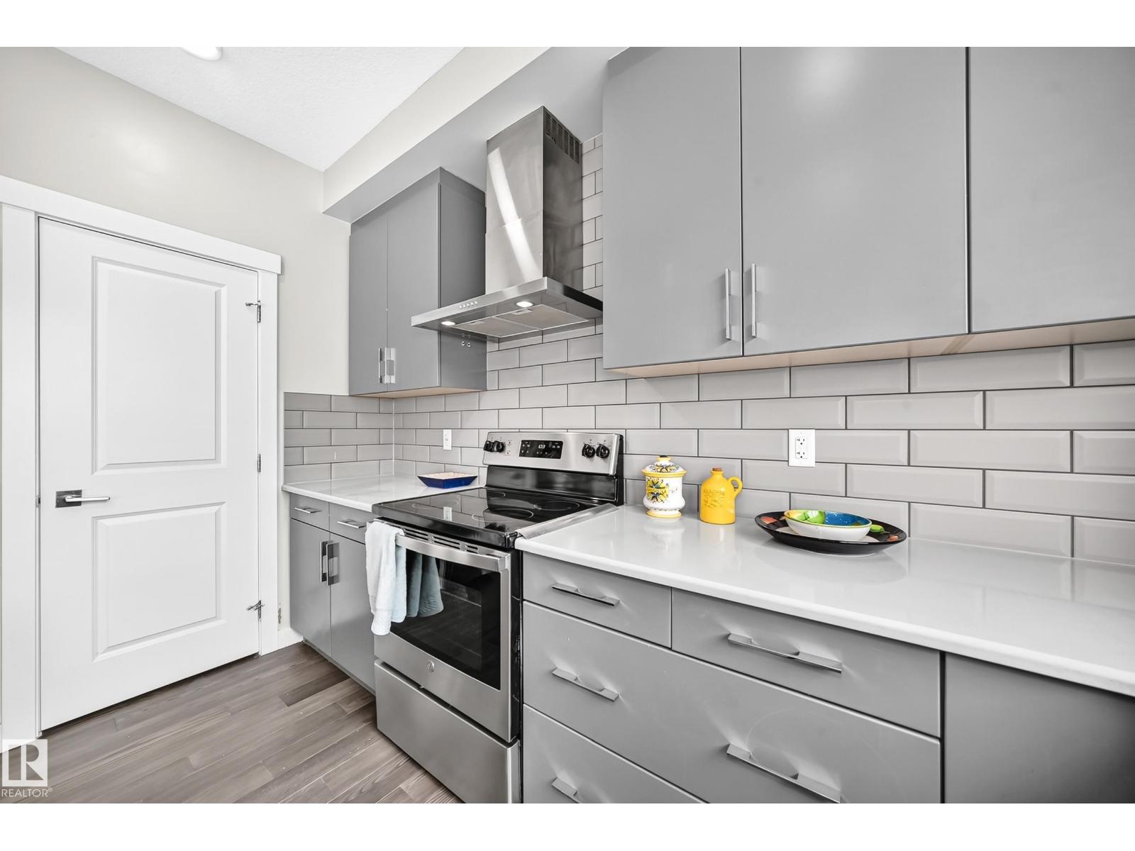 2265 57 ST SW SW - 12