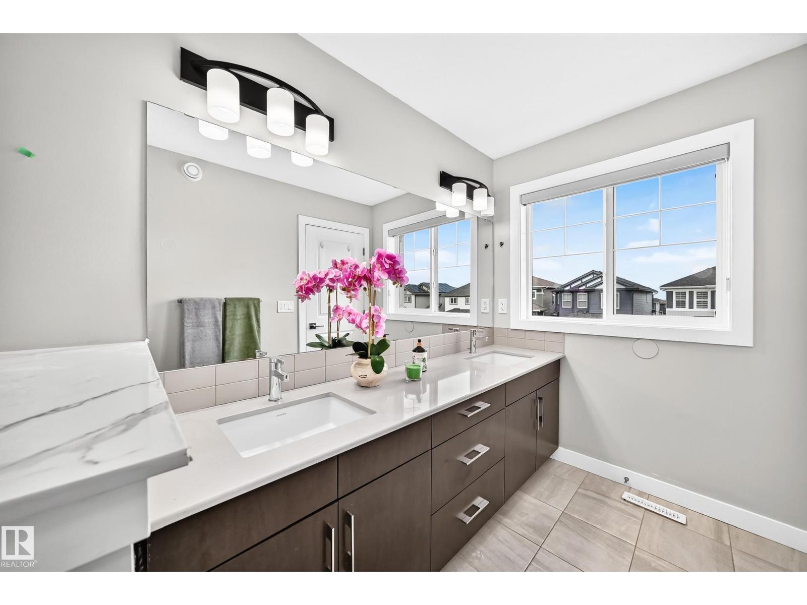 2265 57 ST SW SW - 22