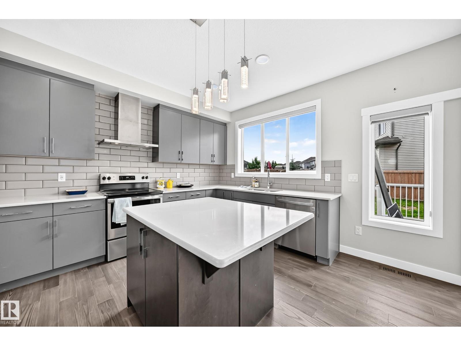 2265 57 ST SW SW - 8