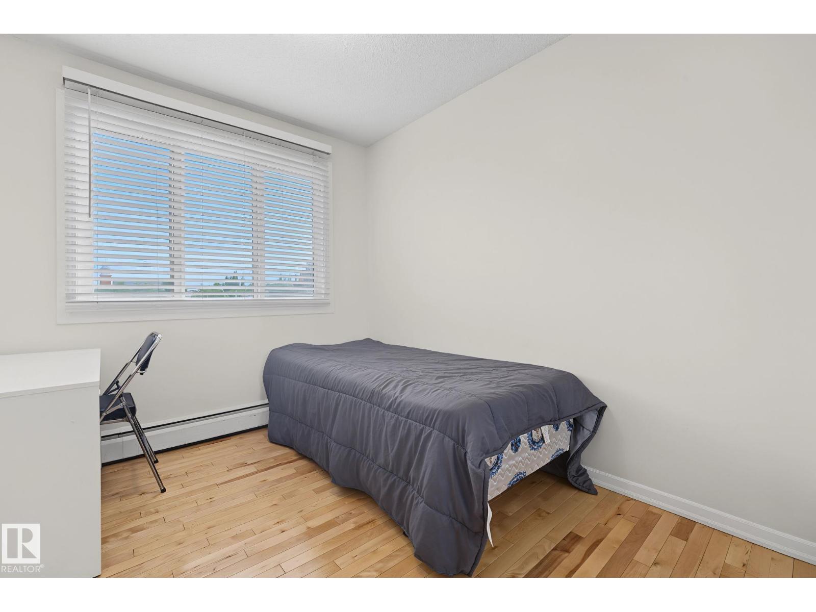 #301 8524 GATEWAY BV NW - 19