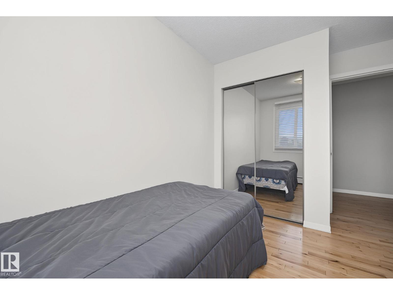 #301 8524 GATEWAY BV NW - 20