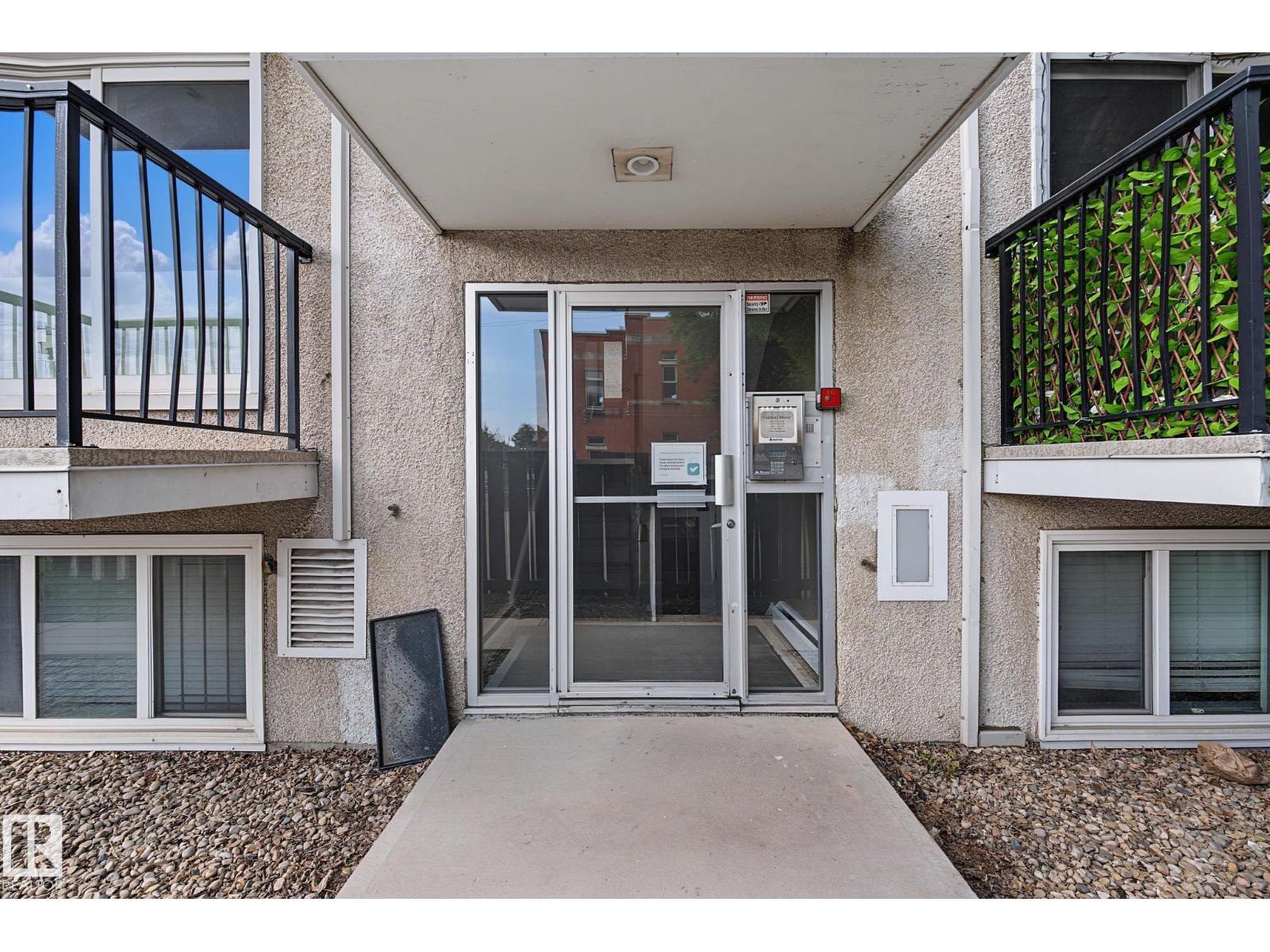 #301 8524 GATEWAY BV NW - 5