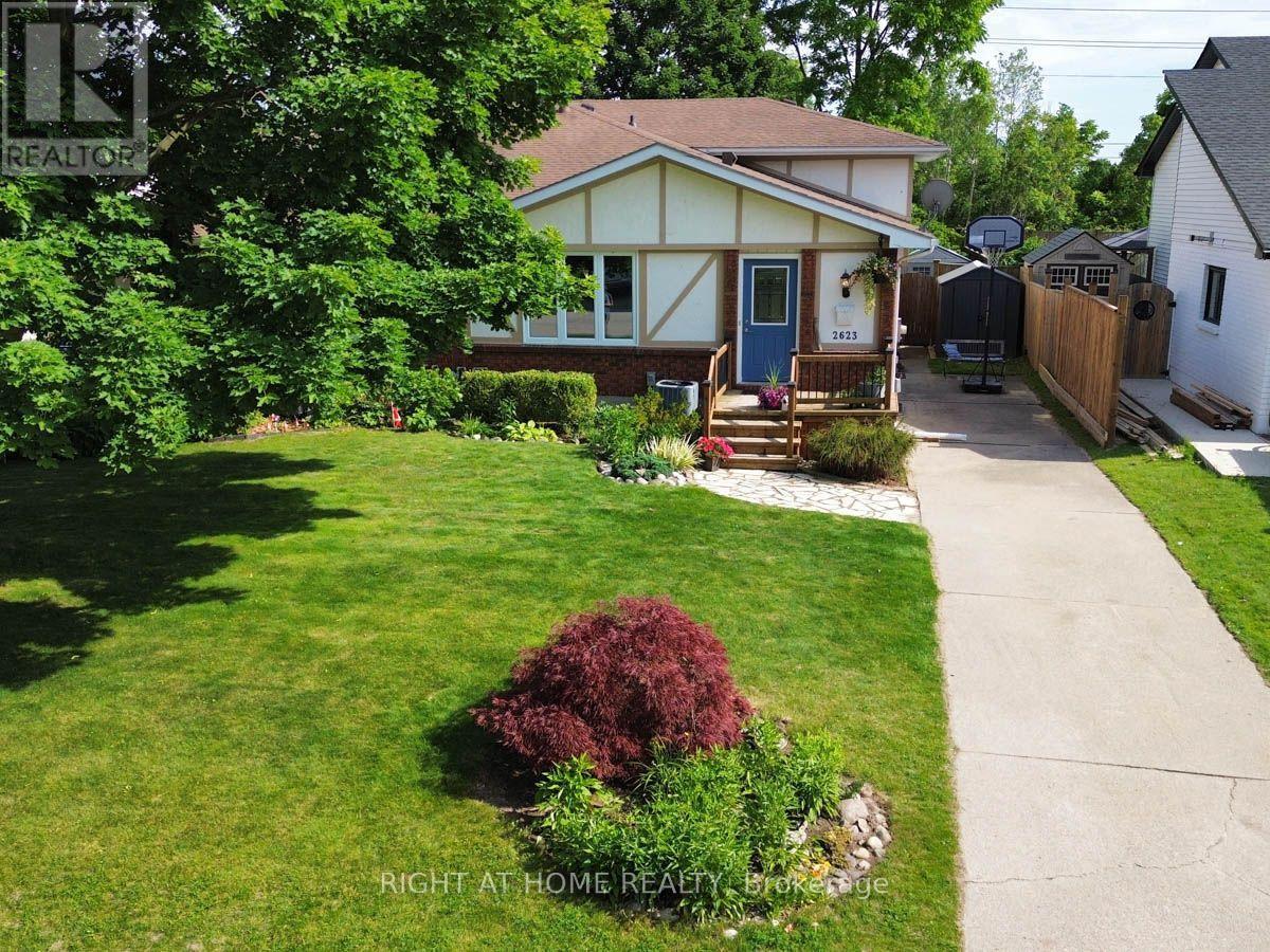 2623 KAYMAR CRESCENT - 1