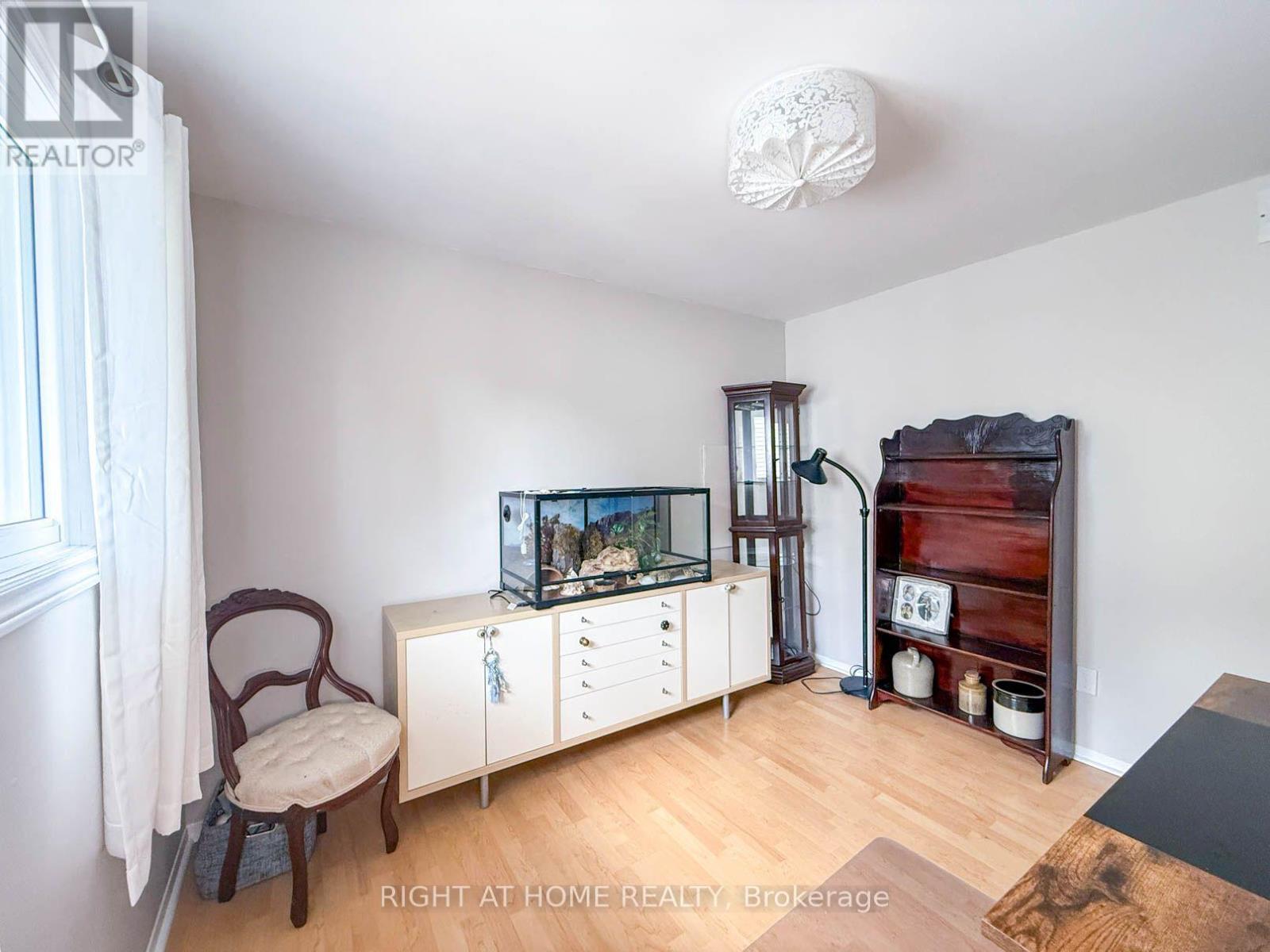 2623 KAYMAR CRESCENT - 14
