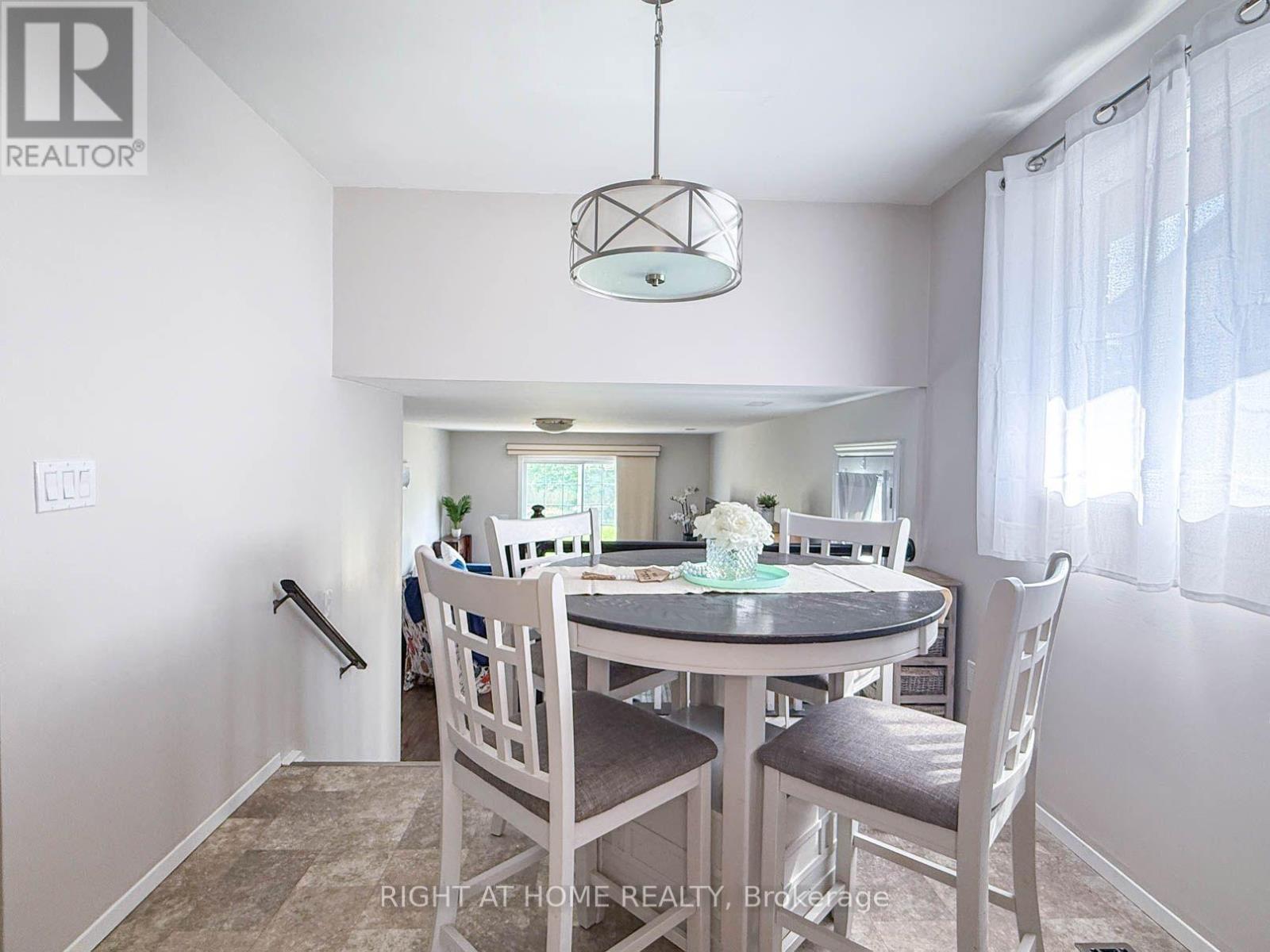 2623 KAYMAR CRESCENT - 9