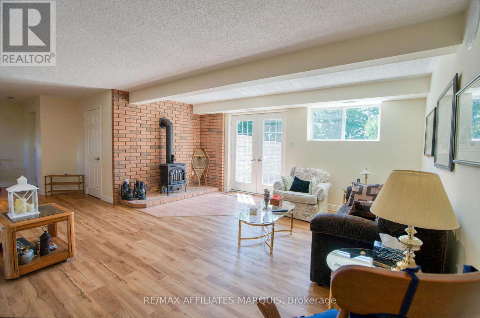 79 TROTTERS LANE - 26