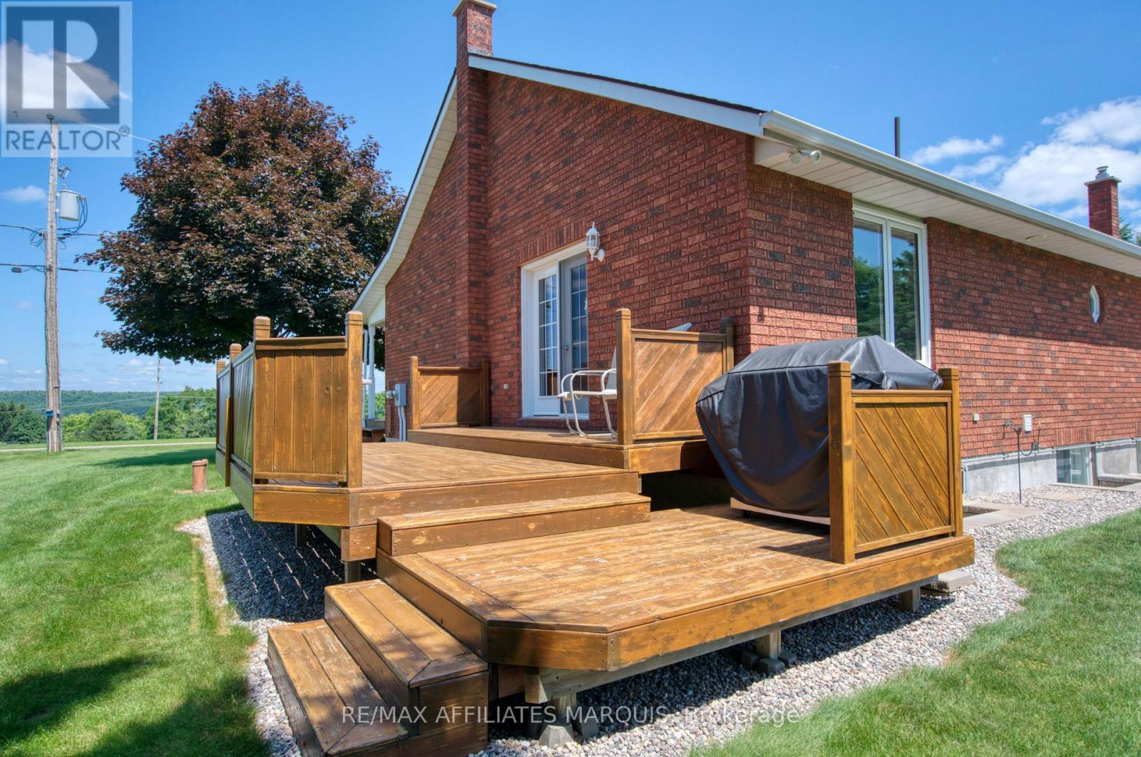 79 TROTTERS LANE - Image 40