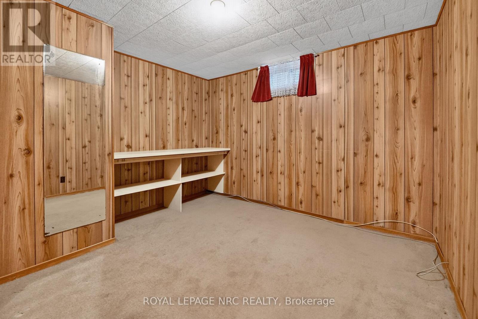 17 ST. LOUIS PLACE - 28