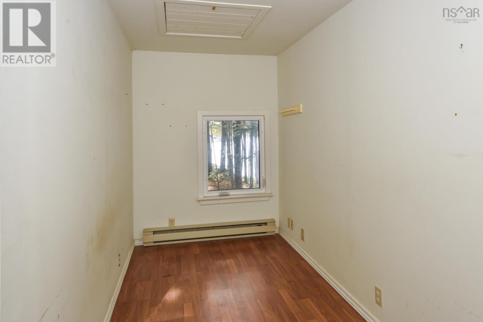539 Canoe Island Road - 22