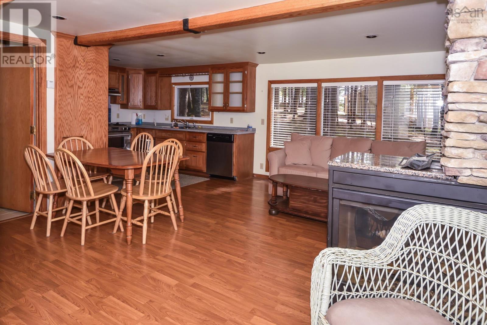 539 Canoe Island Road - 9