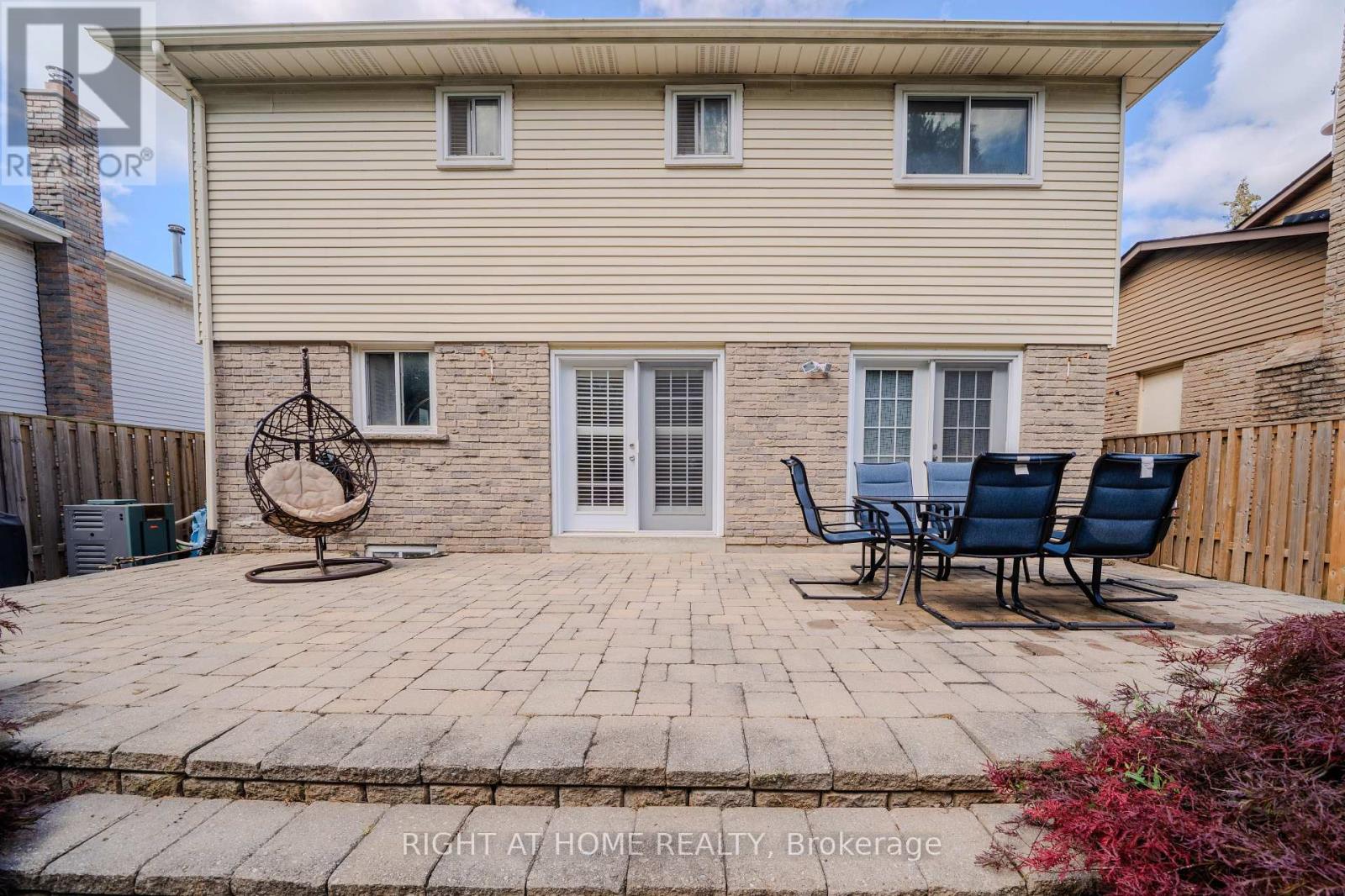 11 CARLSON DRIVE - 39