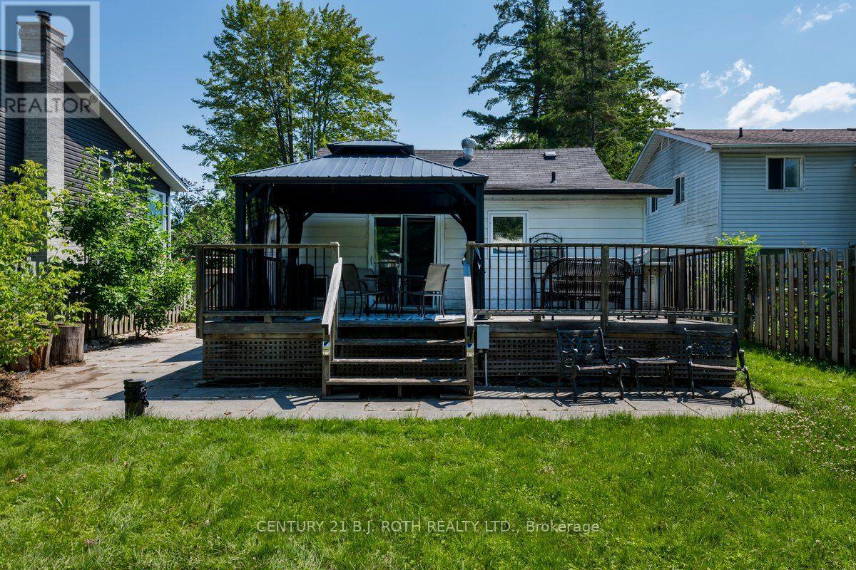 922 ELIZABETH AVENUE - 18