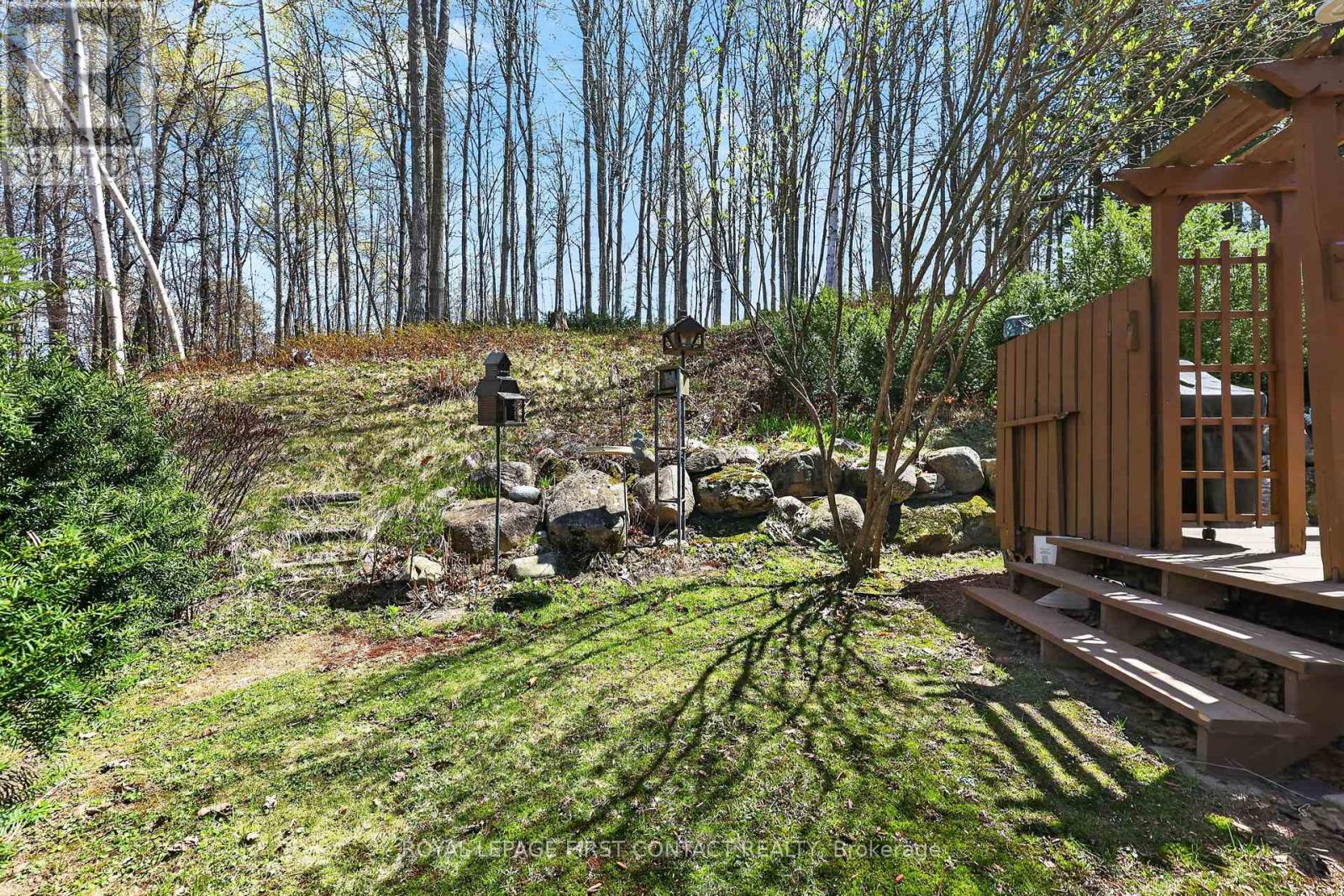 23 MCFADDEN DRIVE - 6