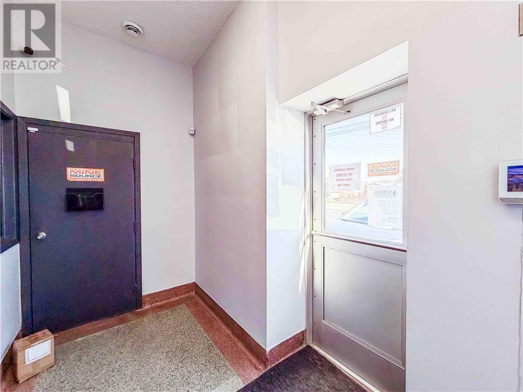 633 Lorne Street Unit# 202, Sudbury — photo 2