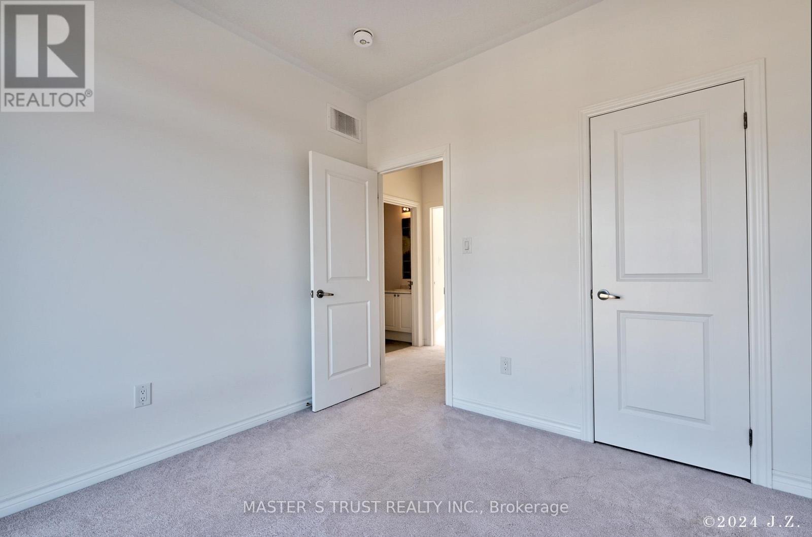 2501 LITTLEFIELD CRESCENT - 21