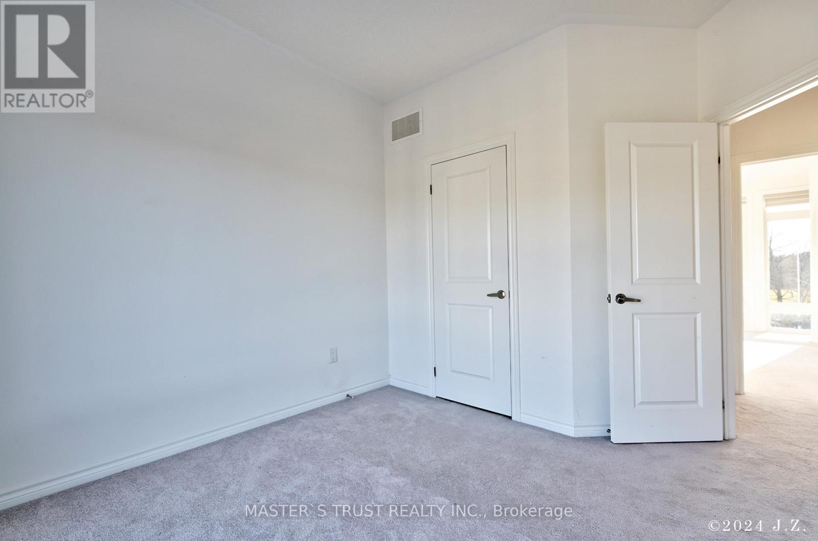 2501 LITTLEFIELD CRESCENT - 23