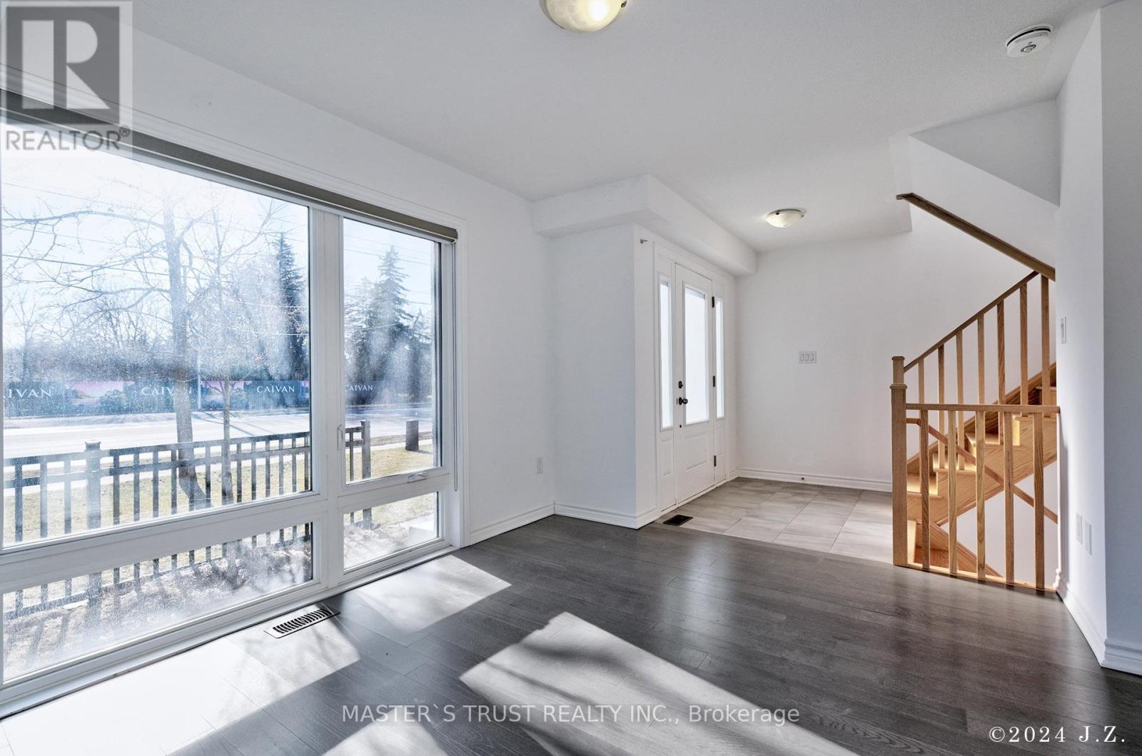 2501 LITTLEFIELD CRESCENT - 4